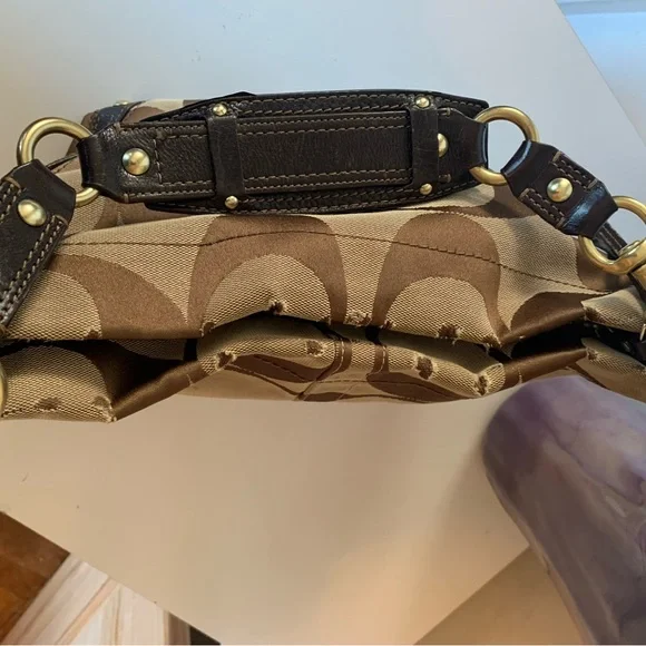Coach Brown Shoulder Bag with Monogram Pattern - Picture 5 of 15